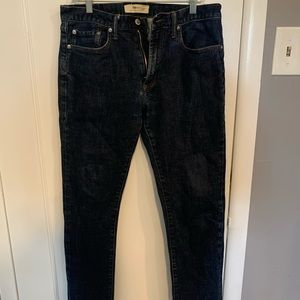 Gap dark wash 32x32 jeans